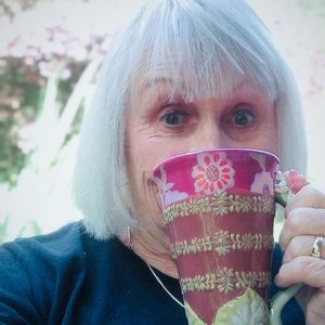 Meet your Posher, Sandra